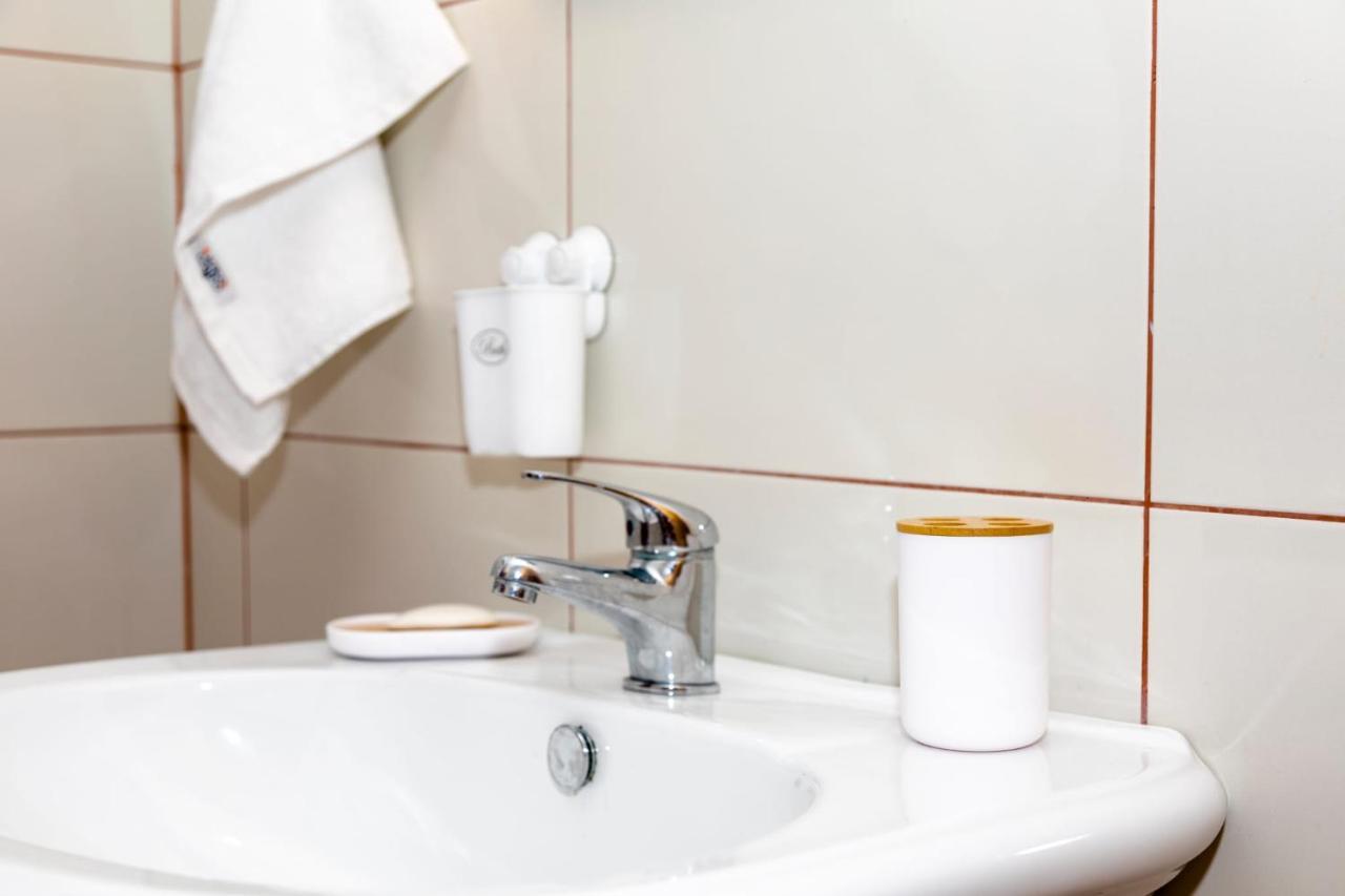 Bay Inn Apartment Sea Front Vlore Ngoại thất bức ảnh